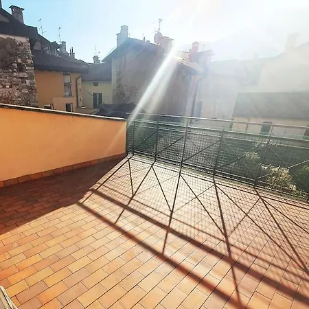 Lägenhet King Center 9 Posti Letto- Grande Terrazza - 2 Bagni Privati Como