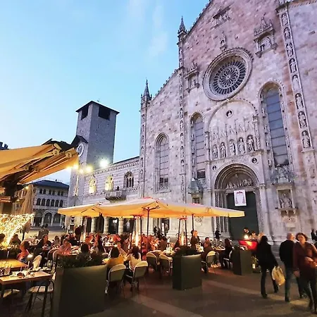 Lägenhet King Center 9 Posti Letto- Grande Terrazza - 2 Bagni Privati Como