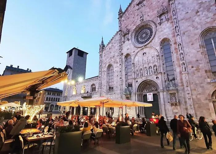 Апартаменты King Center 9 Posti Letto- Grande Terrazza - 2 Bagni Privati Комо