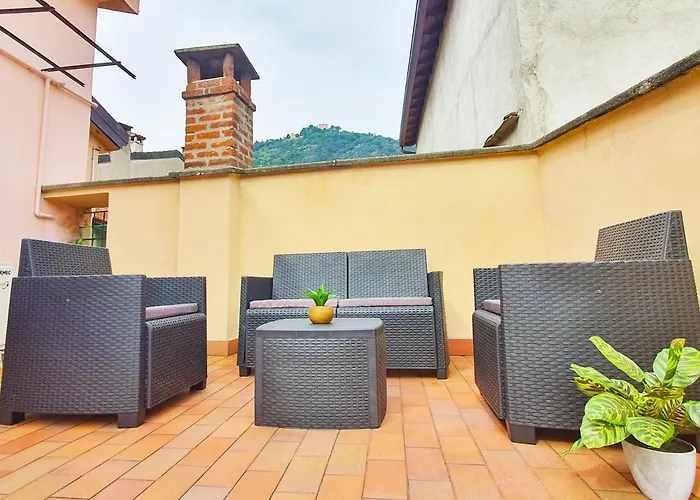 King Center 9 Posti Letto- Grande Terrazza - 2 Bagni Privati