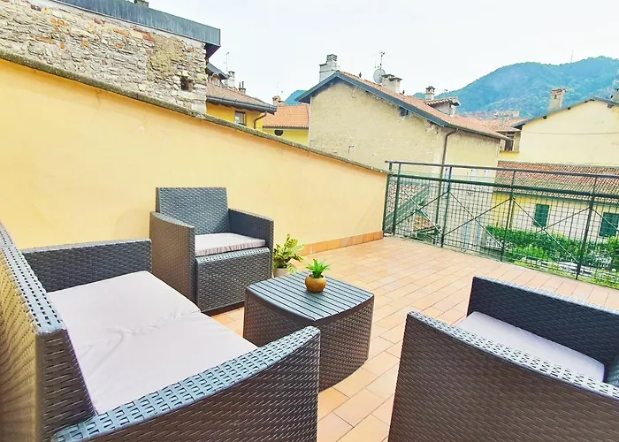 King Center 9 Posti Letto- Grande Terrazza - 2 Bagni Privati Апартаменты *