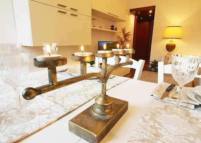 King Center 9 Posti Letto- Grande Terrazza - 2 Bagni Privati *